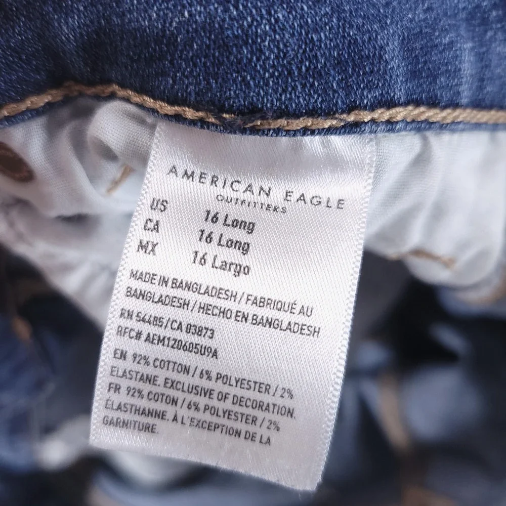 American Eagle‎ Jeans Womens 16 Long Blue Skinny Kick Bootcut Stretch Distressed